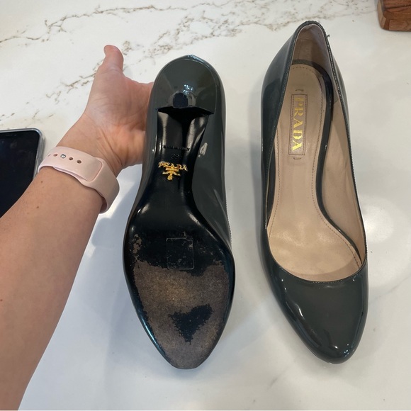 PRADA PATENT LEATHER HEELS - Charcoal Grey - Authentic - Picture 2 of 12